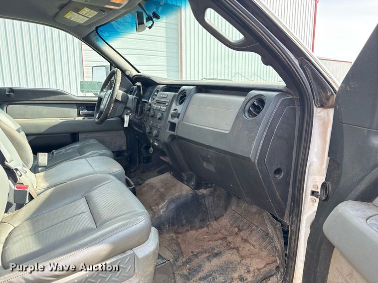 image for item DM5679 2014 Ford F150 SuperCab pickup truck