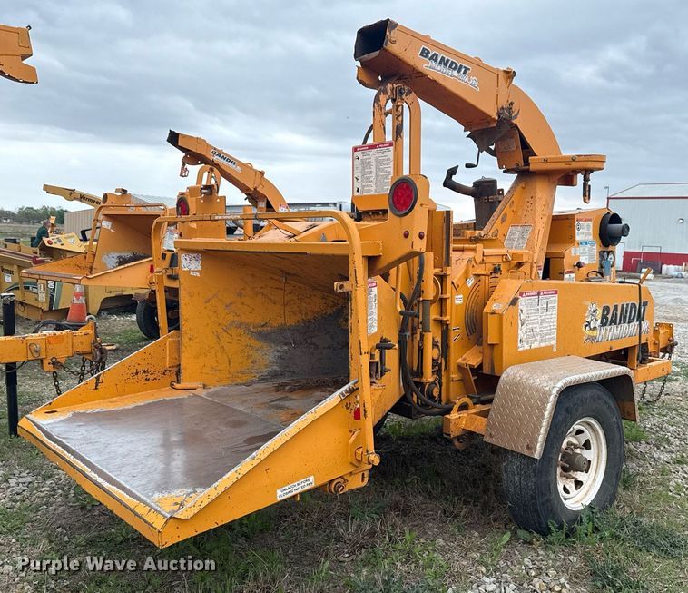 image for item DM5683 2014 Bandit Intimidator 990 wood chipper