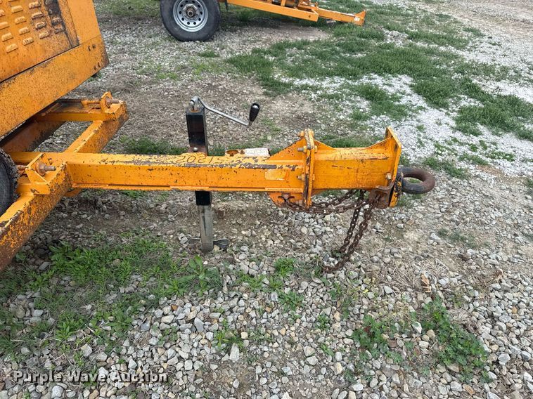 image for item DM5683 2014 Bandit Intimidator 990 wood chipper