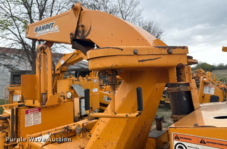 image for item DM5683 2014 Bandit Intimidator 990 wood chipper