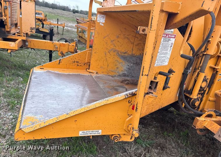 image for item DM5683 2014 Bandit Intimidator 990 wood chipper