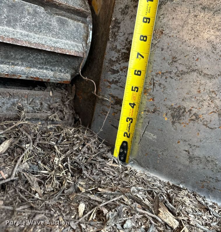 image for item DM5683 2014 Bandit Intimidator 990 wood chipper