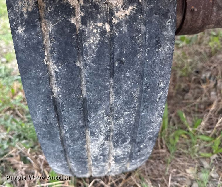 image for item DM5683 2014 Bandit Intimidator 990 wood chipper