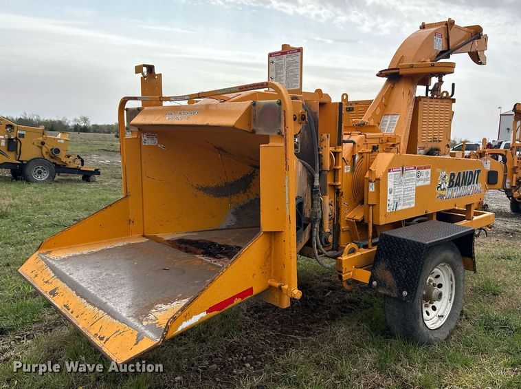 image for item DM5684 Bandit Intimidator 990 wood chipper