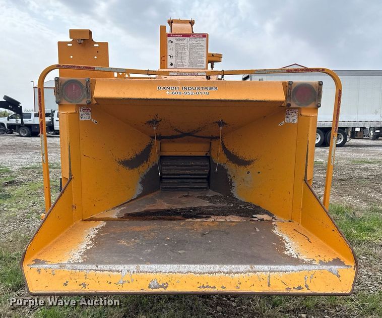 image for item DM5684 Bandit Intimidator 990 wood chipper