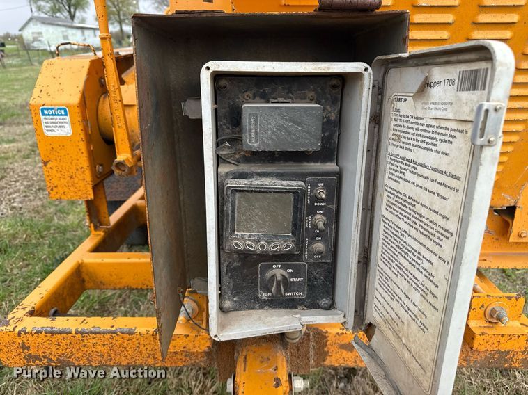 image for item DM5684 Bandit Intimidator 990 wood chipper