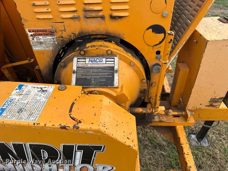 image for item DM5684 Bandit Intimidator 990 wood chipper