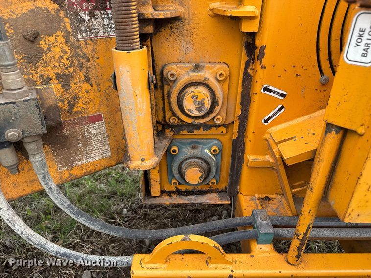 image for item DM5684 Bandit Intimidator 990 wood chipper