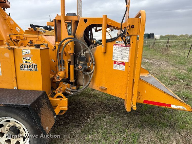 image for item DM5684 Bandit Intimidator 990 wood chipper