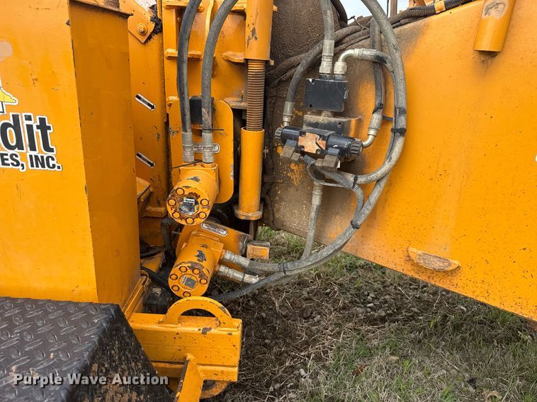 image for item DM5684 Bandit Intimidator 990 wood chipper