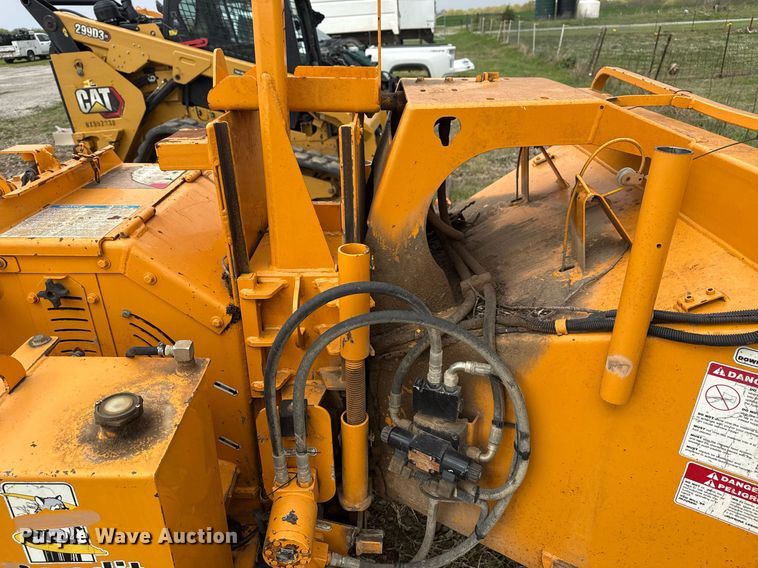 image for item DM5684 Bandit Intimidator 990 wood chipper