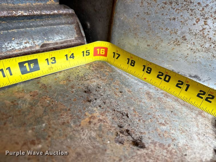 image for item DM5684 Bandit Intimidator 990 wood chipper