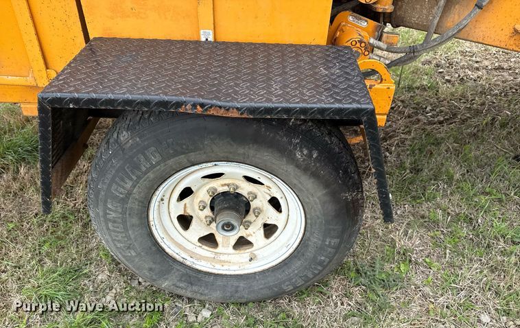 image for item DM5684 Bandit Intimidator 990 wood chipper