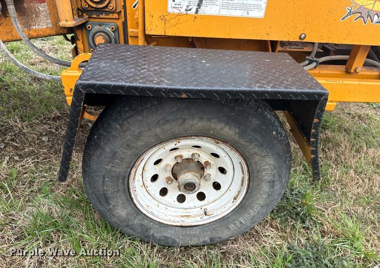 image for item DM5684 Bandit Intimidator 990 wood chipper