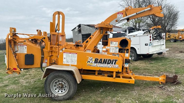 image for item DM5685 2014 Bandit Intimidator 990 wood chipper
