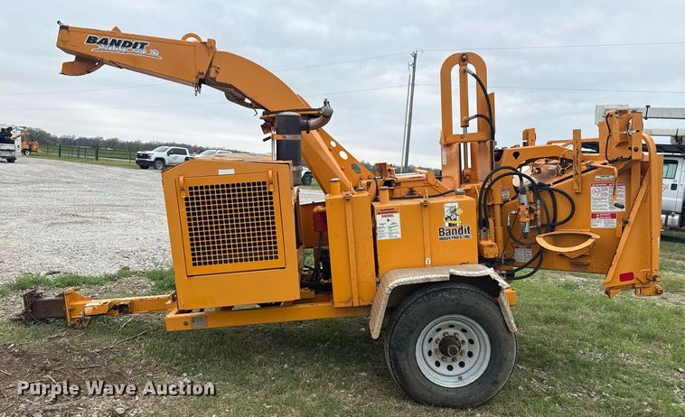 image for item DM5685 2014 Bandit Intimidator 990 wood chipper