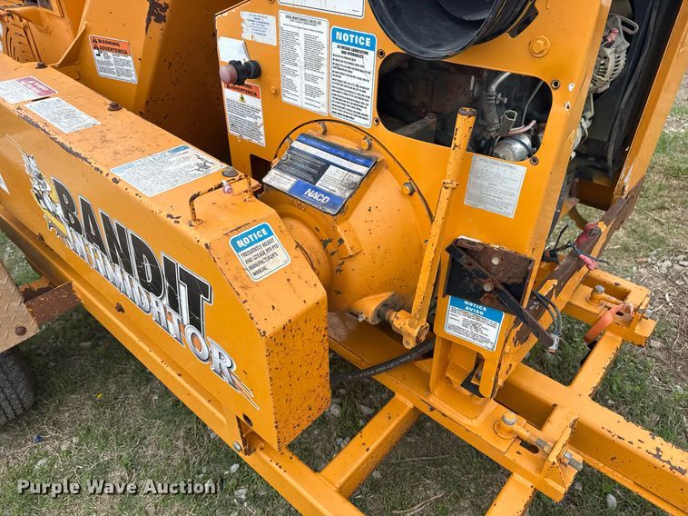 image for item DM5685 2014 Bandit Intimidator 990 wood chipper