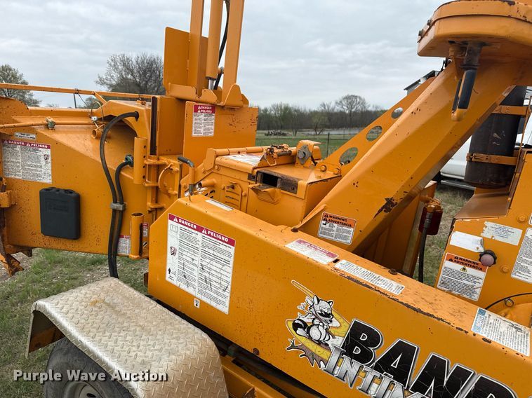 image for item DM5685 2014 Bandit Intimidator 990 wood chipper