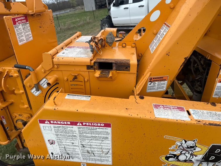 image for item DM5685 2014 Bandit Intimidator 990 wood chipper