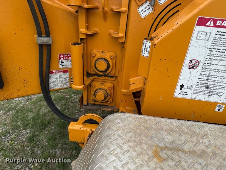 image for item DM5685 2014 Bandit Intimidator 990 wood chipper