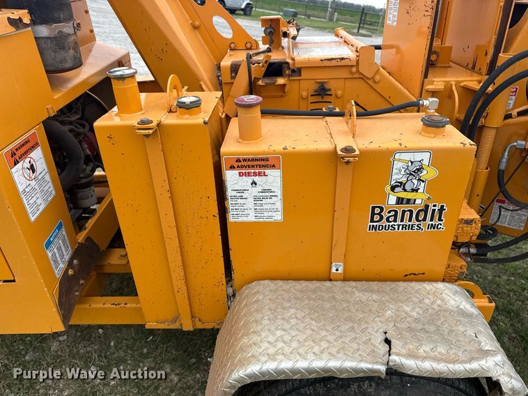 image for item DM5685 2014 Bandit Intimidator 990 wood chipper