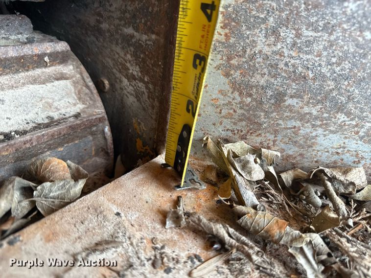 image for item DM5685 2014 Bandit Intimidator 990 wood chipper