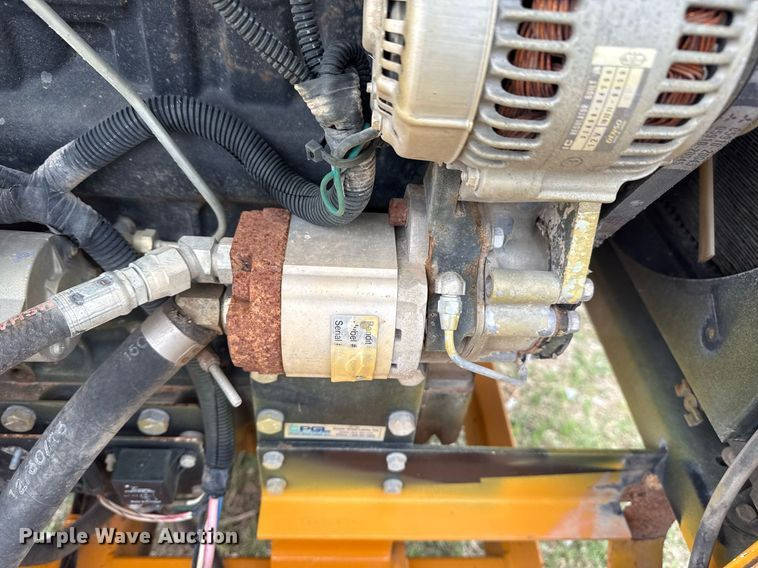 image for item DM5685 2014 Bandit Intimidator 990 wood chipper