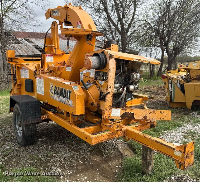 image for item DM5686 2013 Bandit Intimidator 990XP wood chipper