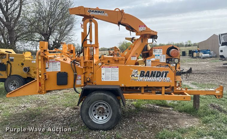 image for item DM5686 2013 Bandit Intimidator 990XP wood chipper