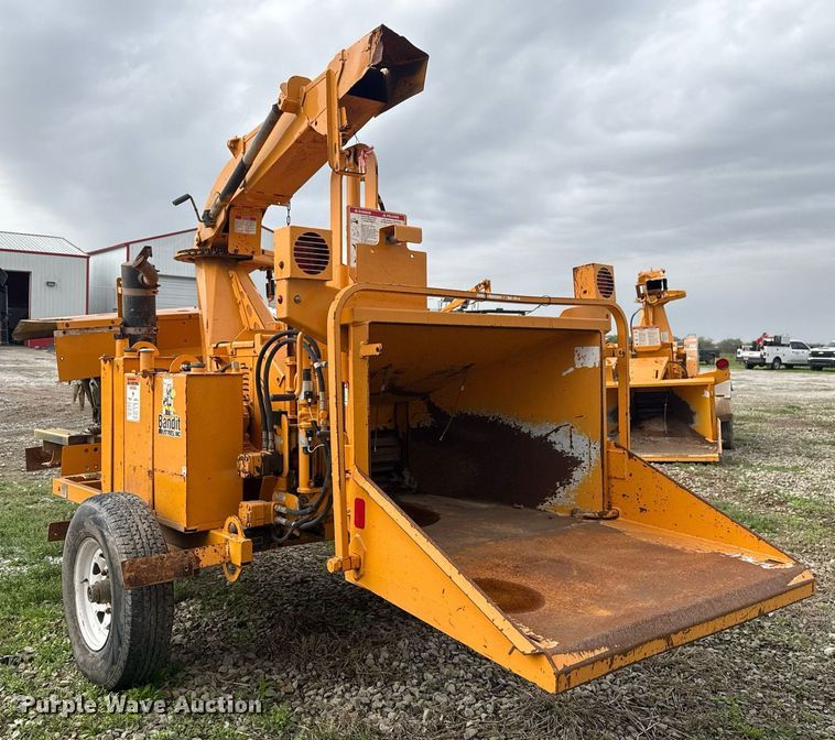 image for item DM5686 2013 Bandit Intimidator 990XP wood chipper