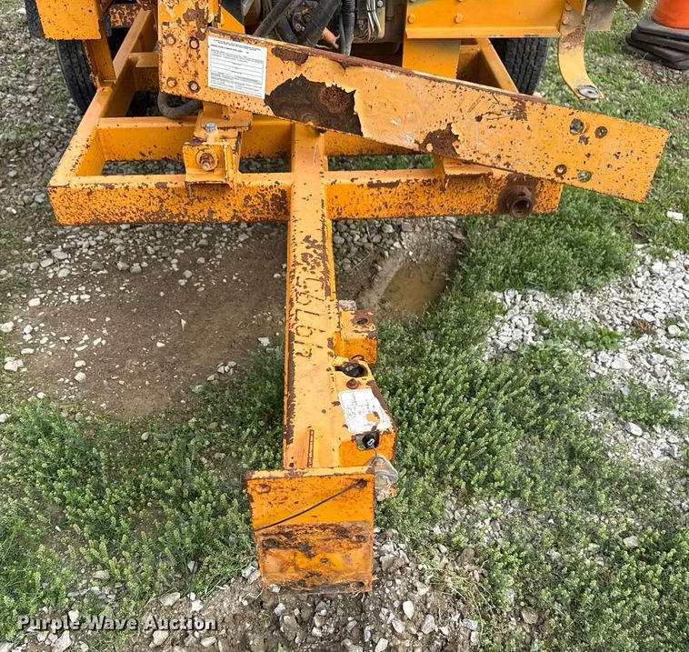 image for item DM5686 2013 Bandit Intimidator 990XP wood chipper