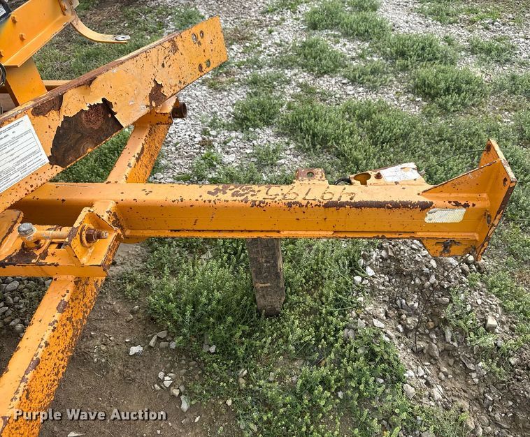 image for item DM5686 2013 Bandit Intimidator 990XP wood chipper