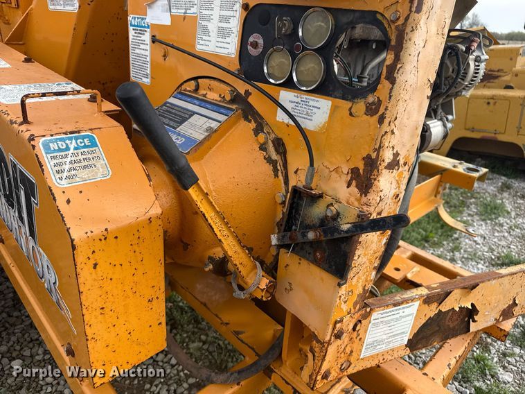 image for item DM5686 2013 Bandit Intimidator 990XP wood chipper