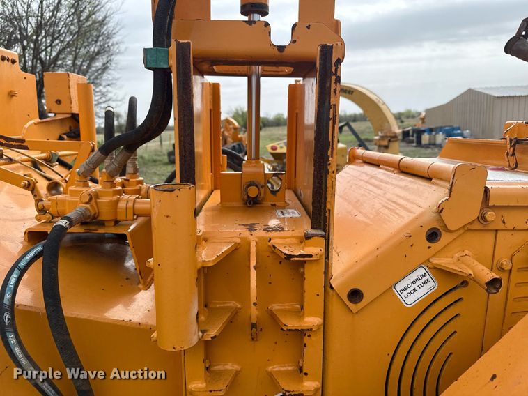 image for item DM5686 2013 Bandit Intimidator 990XP wood chipper