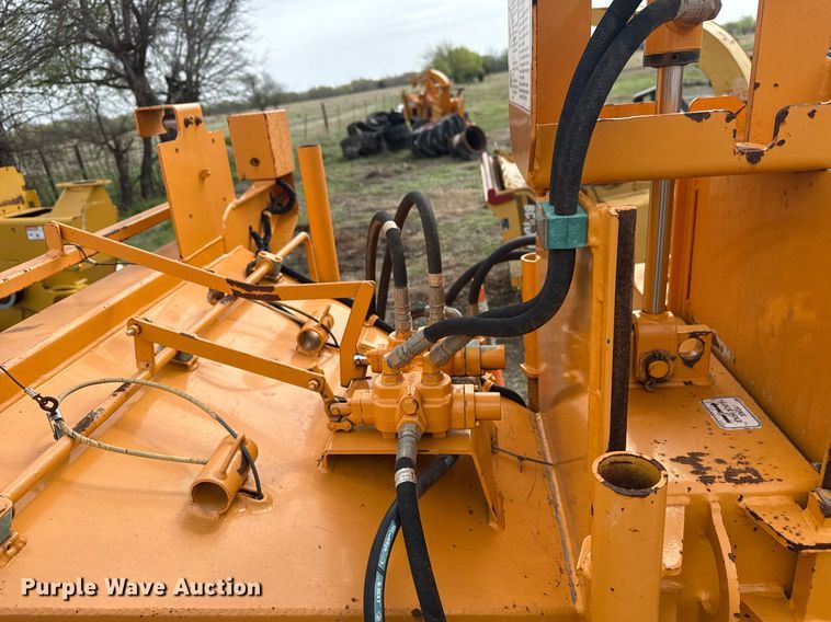 image for item DM5686 2013 Bandit Intimidator 990XP wood chipper