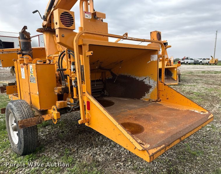 image for item DM5686 2013 Bandit Intimidator 990XP wood chipper