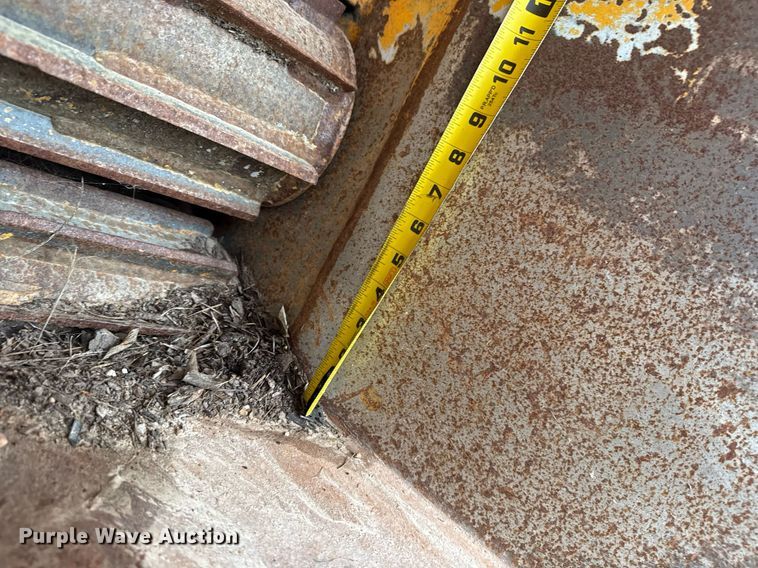 image for item DM5686 2013 Bandit Intimidator 990XP wood chipper