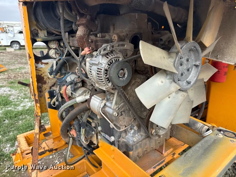 image for item DM5686 2013 Bandit Intimidator 990XP wood chipper