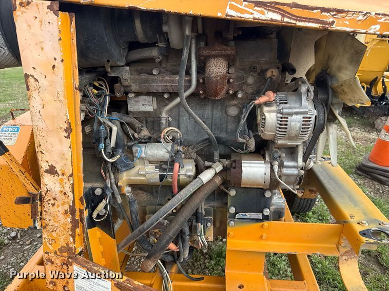 image for item DM5686 2013 Bandit Intimidator 990XP wood chipper