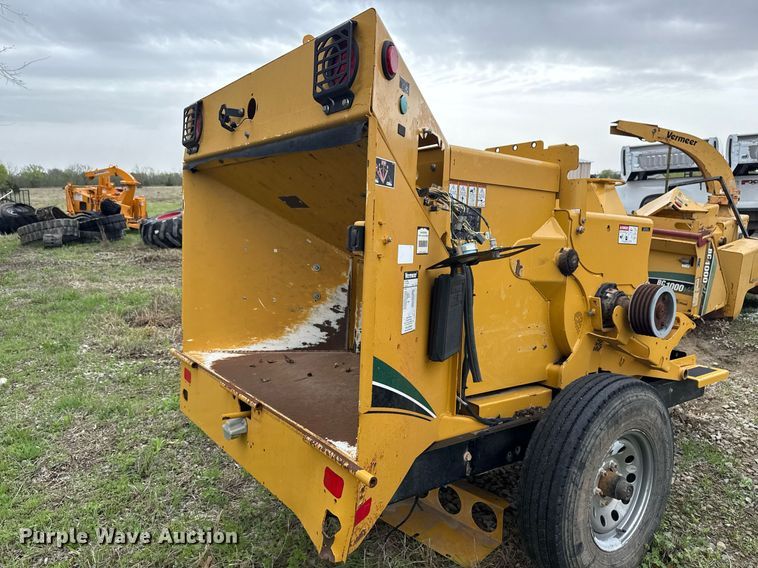 image for item DM5687 2018 Vermeer BC1000XL wood chipper