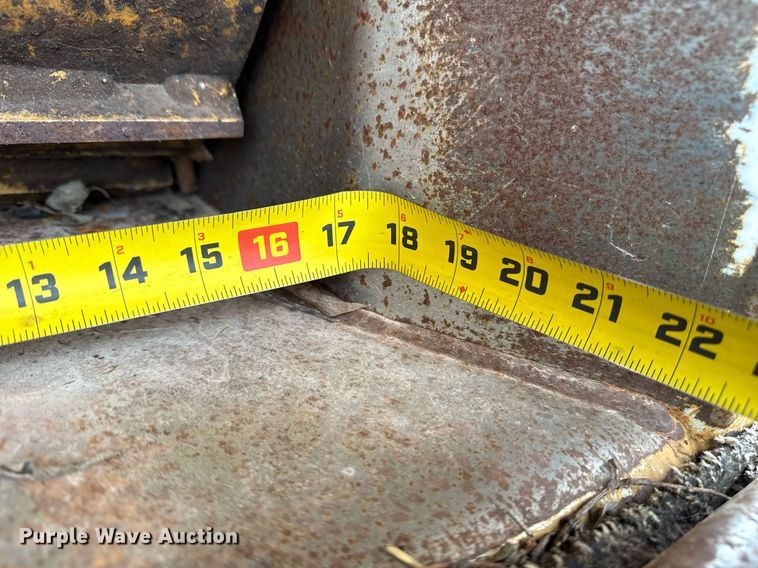 image for item DM5687 2018 Vermeer BC1000XL wood chipper