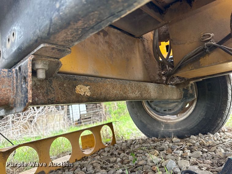 image for item DM5687 2018 Vermeer BC1000XL wood chipper