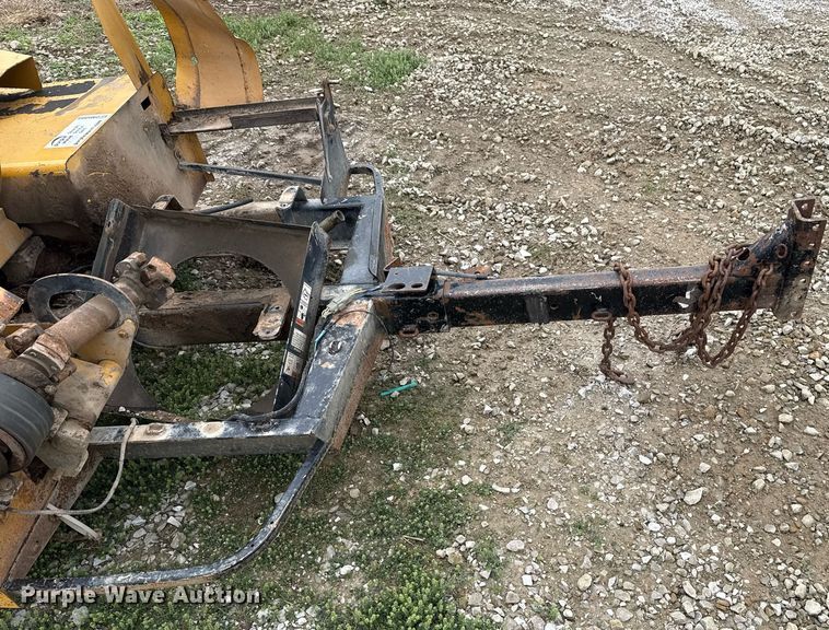 image for item DM5688 Vermeer BC1000XL wood chipper