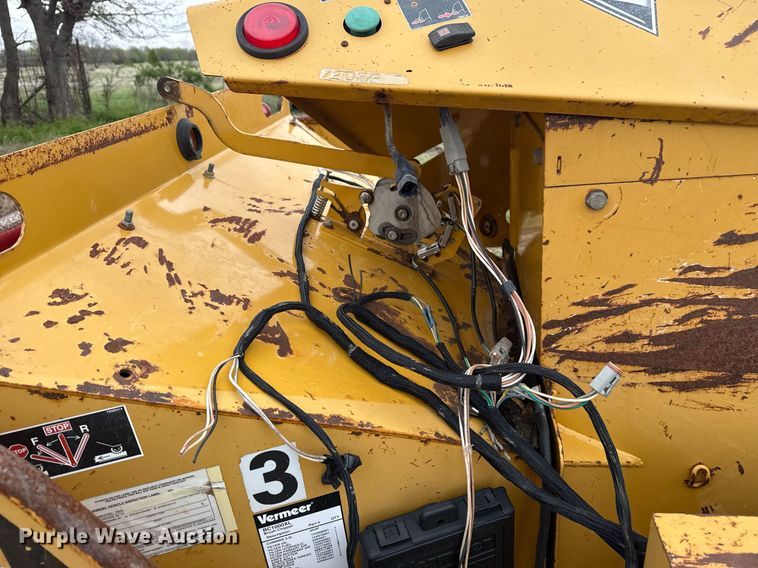 image for item DM5688 Vermeer BC1000XL wood chipper