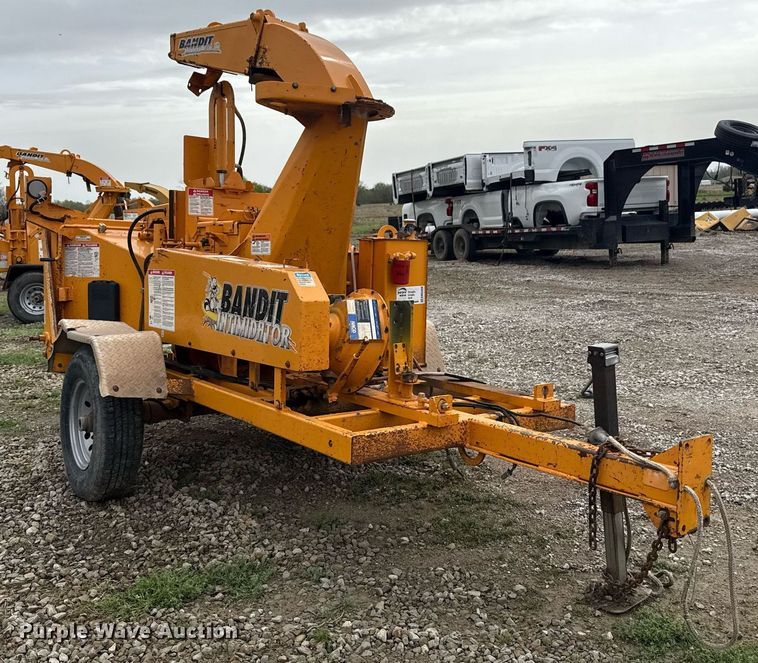 image for item DM5689 Bandit Intimidator 990 wood chipper