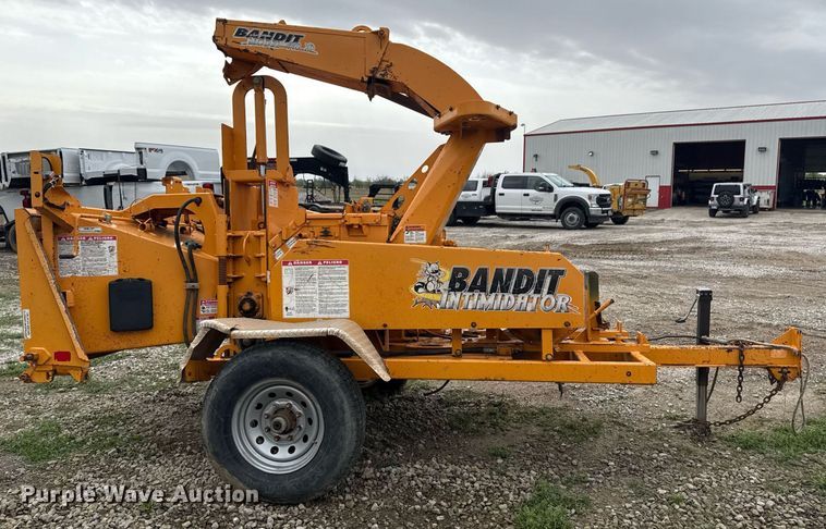 image for item DM5689 Bandit Intimidator 990 wood chipper