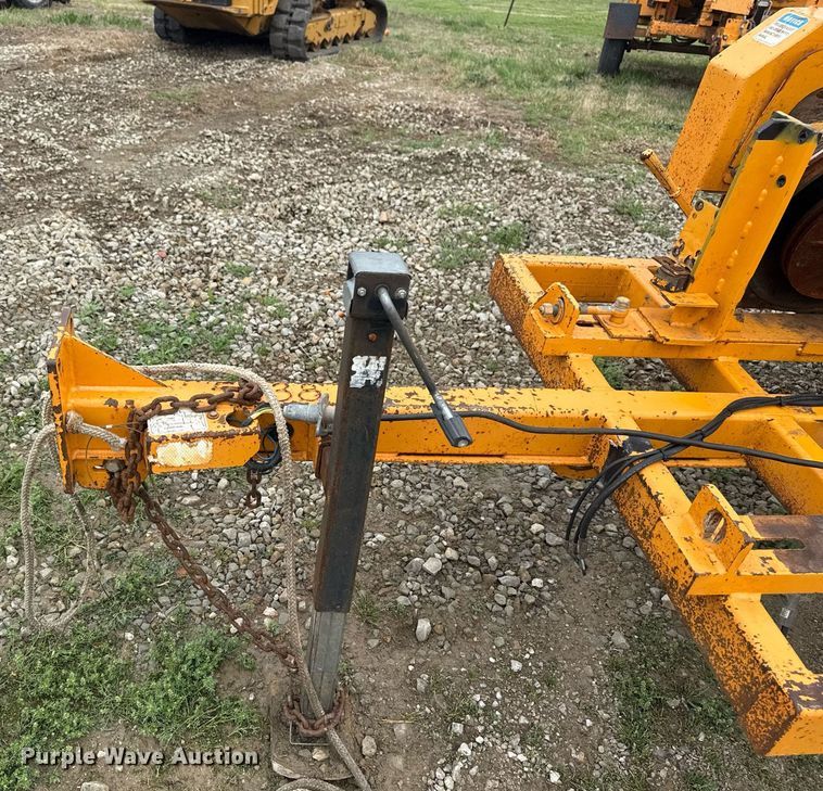 image for item DM5689 Bandit Intimidator 990 wood chipper