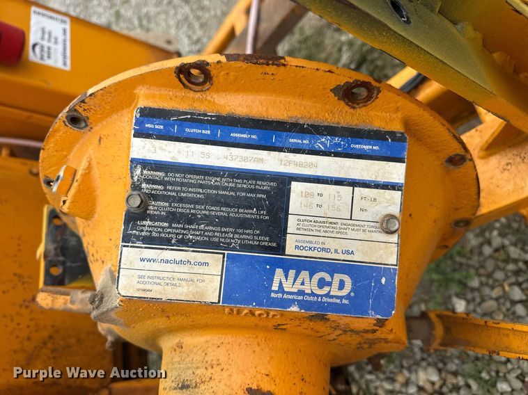 image for item DM5689 Bandit Intimidator 990 wood chipper