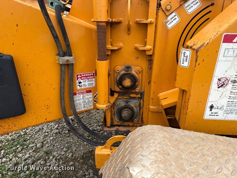 image for item DM5689 Bandit Intimidator 990 wood chipper