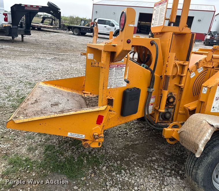 image for item DM5689 Bandit Intimidator 990 wood chipper